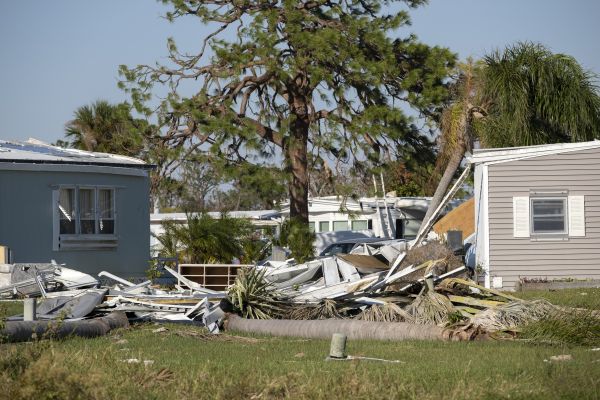 Double Wide Demolition in Crestview
